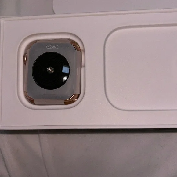 Apple Watch SE GPS Aluminum 40mm (1st gen)